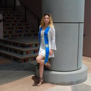 Meet your Posher, Roxy